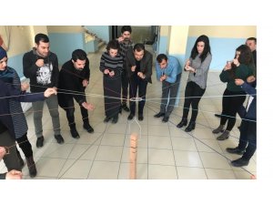 Yüksekova’daki öğretmenlere yönelik atölye çalışması
