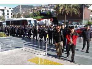 Antalya’da torbacı operasyonu: 16 tutuklama