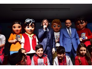 Beyoğlu Belediyesi’nin çocuklar için oluşturduğu Hezarfen karakterinin 4 kitabı tanıtıldı