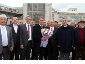 Mustafa Sarıgül Perpa Ticaret Merkezi’nde esnafı ziyaret etti