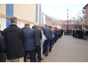 Beytüşşebap’ta AK Partili vatandaşlar seçim zaferini kutladı
