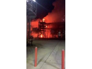 Kuveyt’te petrol rafinerisinde yangın çıktı