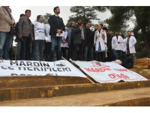 Sağlıkçılar Mardin’de tepki için iş bıraktı