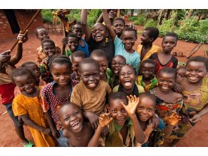 Kardeş Eli Berat Kandili’nde Afrika’nın sahipsiz çocuklarıyla buluşacak