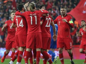 Türkiye FIFA dünya sıralamasında yükseldi