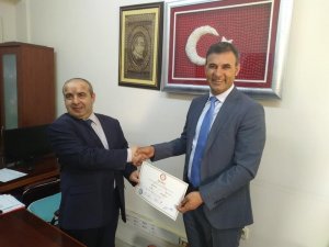 Belediye Başkanı Akkuş mazbatasını aldı
