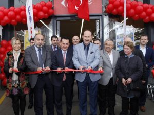 CarrefourSA Kocaeli’deki yeni şubesini Başiskele’de hizmete açtı