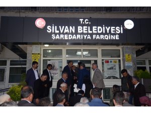 HDP’li Silvan Belediye Başkanı Toprak mazbatasını aldı