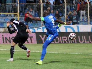 Spor Toto 1. Lig: Adana Demirspor: 2 - Altay: 2 (Maç sonucu)
