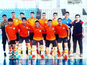 Arif Molu Teknik ve Endüstri Meslek Lisesi Futsal takımın gözü şampiyonlukta