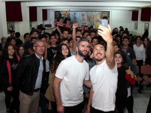 Mevlüt Erdinç’ten öğrencilere gol sözü