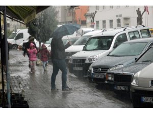Lüleburgaz’da sağanak yağış