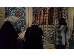 Eyüp Sultan Camii’nde Berat Kandili coşkusu