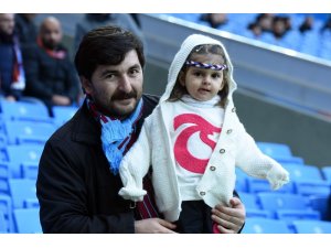 Spor Toto Süper Lig: Trabzonspor: 1 - Evkur Yeni Malatyaspor: 1 (İlk yarı)