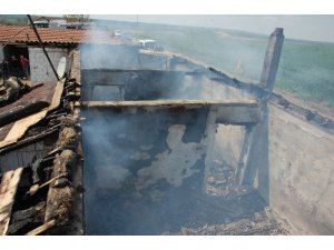 Tekirdağ’da yanan ev küle döndü: 150 bin liralık maddi hasar