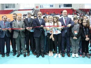 Elazığ’da "TÜBİTAK  Ortaokul Araştırma Projeleri Final Yarışması" başladı