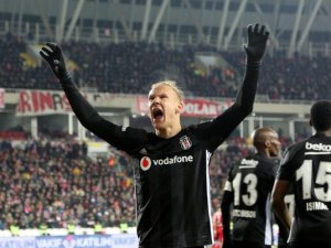 Kartal takipte! Sivasspor-Beşiktaş: 1-2