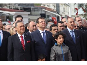 Taksim’de 23 Nisan coşkusu