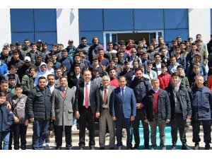 Avrupa’dan gelen 140 Türk öğrenci Dumlupınar’ı ziyaret etti
