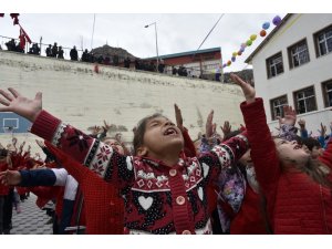 Gümüşhane’de 23 Nisan Ulusal Egemenlik ve Çocuk Bayramı kutlamaları