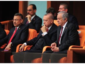 Cumhurbaşkanı Recep Tayyip Erdoğan, HDP Eş Genel Başkanı konuşurken meclisten ayrıldı.