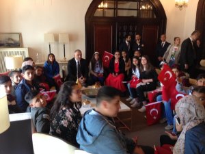 Nizipli öğrenciler Kültür ve Turizm Bakanı Ersoy’la buluştu