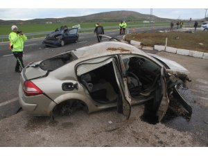 Elazığ’da zincirleme trafik kazası: 5 yaralı