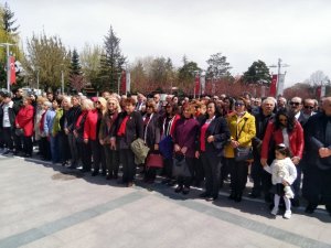 CHP’liler, 23 Nisan töreninde ’Andımız’ı yanlış okudu