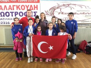 Bilecik Judo Takımı Yunanistan’dan 7 madalya ile döndü