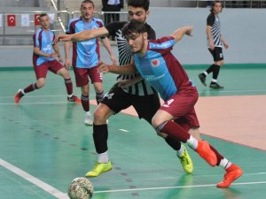 Gençler Futsal Türkiye Birinciliği müsabakaları Trabzon’da başladı