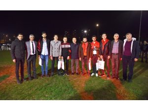 Başkan Ataç gençleri askere uğurladı