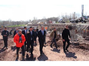Vali Çağatay, Cumhurbaşkanlığı köşkü inşaat çalışmalarını inceledi