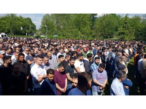 Kazada ölen Zonguldaklı 3 genç için Almanya’da tören düzenlendi