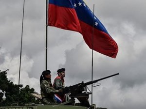 Venezuela'da askeri darbe girişimi