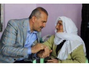AK Parti’li Kayatürk’ten ‘Anneler Günü’ mesajı