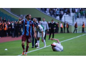 Spor Toto Süper Lig: Atiker Konyaspor: 2 - Trabzonspor: 2 (Maç sonucu)