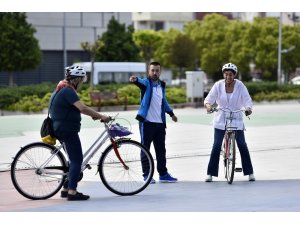 Muratpaşa’dan bisiklet eğitimi