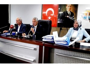 Adana Büyükşehir Belediyesi’nde borç tartışması
