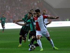 TFF 2. Lig Play-Off Çeyrek Final: Yılport Samsunspor: 0 - Sakaryaspor: 0