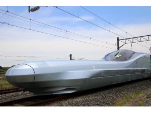 Japonya dünyanın en hızlı mermi trenini test ediyor