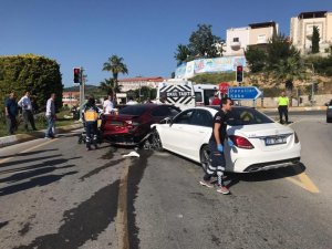 Kuşadası’nda trafik kazası: 1 yaralı
