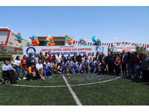 Şahinbey Ampute Futbol Takımı şampiyonluk kupasını kaldırdı