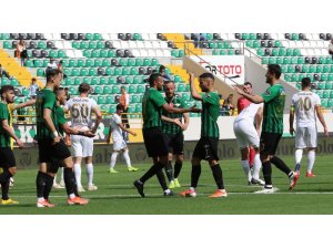 Spor Toto Süper Lig: Akhisarspor: 1 - İstikbal Mobilya Kayserispor: 0 (İlk yarı)