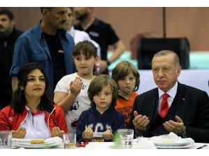 Cumhurbaşkanı Erdoğan: “Türkiye tüm kazanımlarını bedel ödeyerek elde etmiştir”