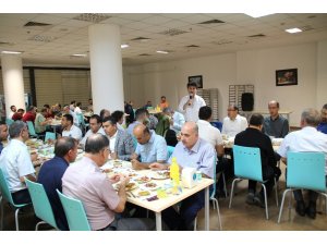Rektör Karacoşkun, üniversite personeline iftar verdi