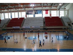 Fabrika voleybol, yeni okulunu Erzincan’da açtı