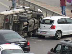 Kadıköy'de trafiği kilitleyen kaza