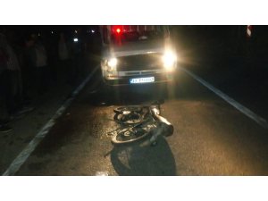 Tarsus’ta kamyonetle motosiklet çarpıştı: 1 ölü, 1 yaralı