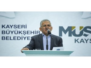 Başkan Büyükkılıç: “Türk Milleti Yetimin Elini Bırakmaz”