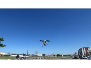 Diyarbakır İl Jandarma Komutanlığından dronelu trafik denetimi